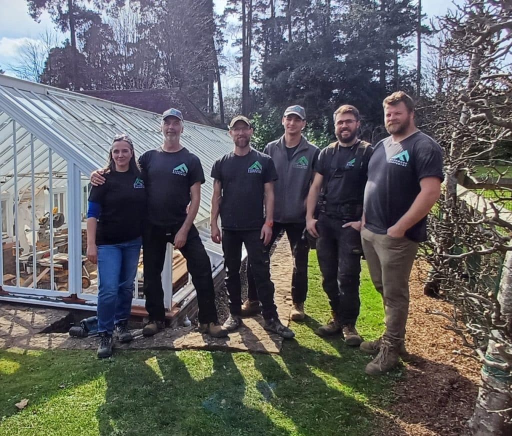 Picture of the entire Barnwood Carpentry team