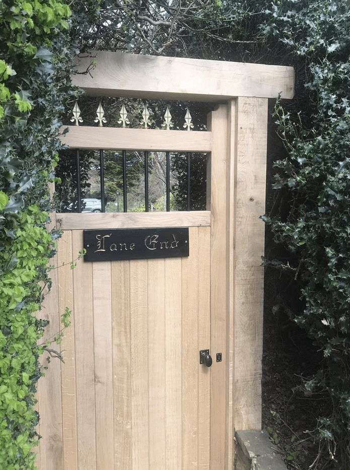 Bespoke oak timber garden gate in swaynes lane, guildford GU1 property